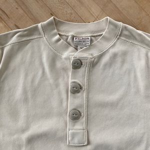 Filson Henley. Women Small. Cream color